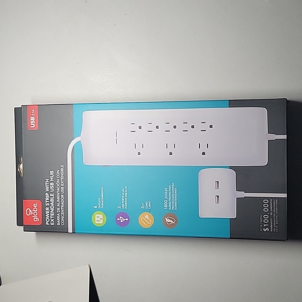 Globe - Power Strip with Extendable USB Hub